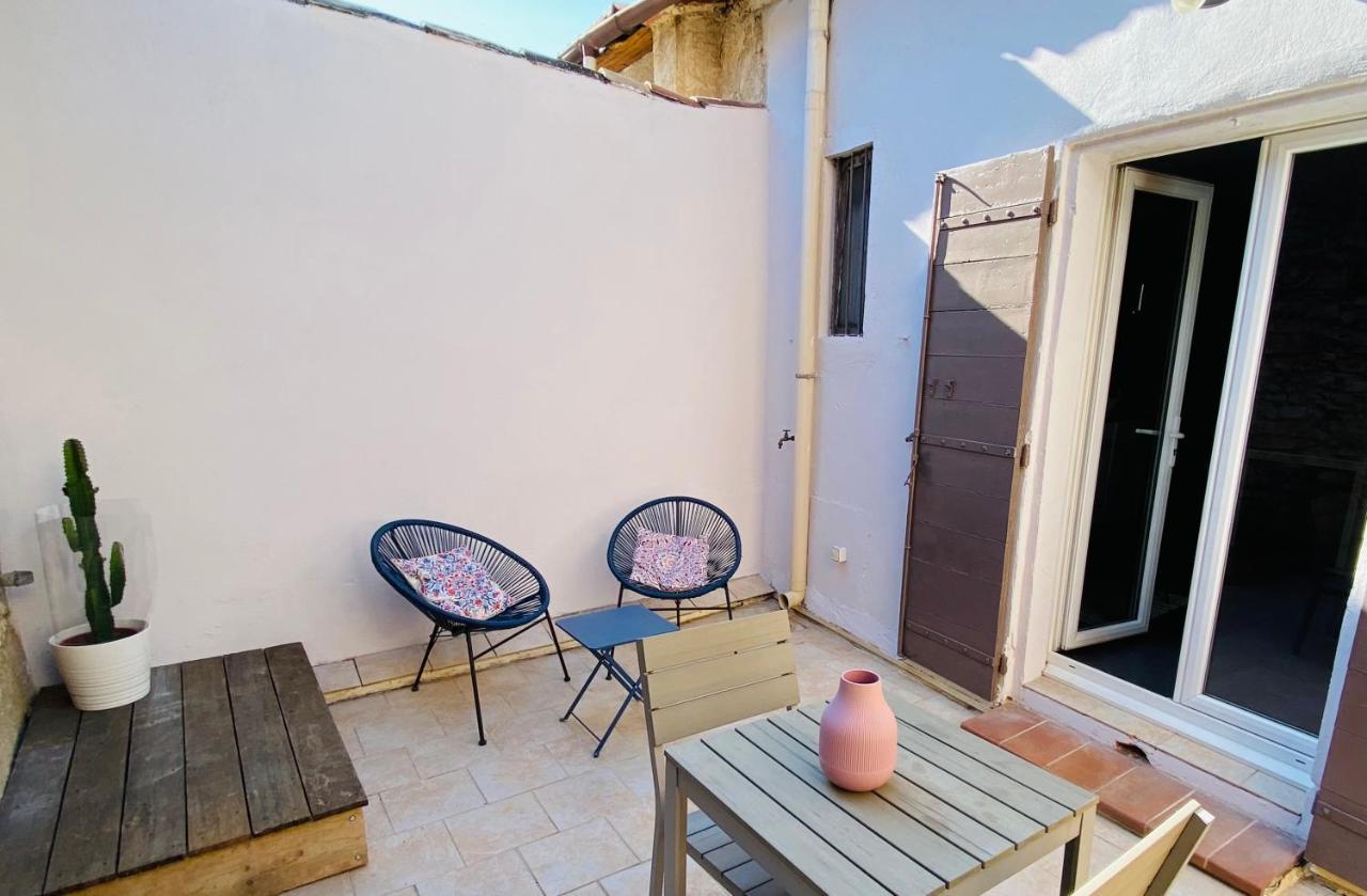 Appartements Entre Provence Et Camargue Tarascon Eksteriør billede